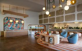 The Luce, St. Pete Beach, A Tribute Portfolio Hotel